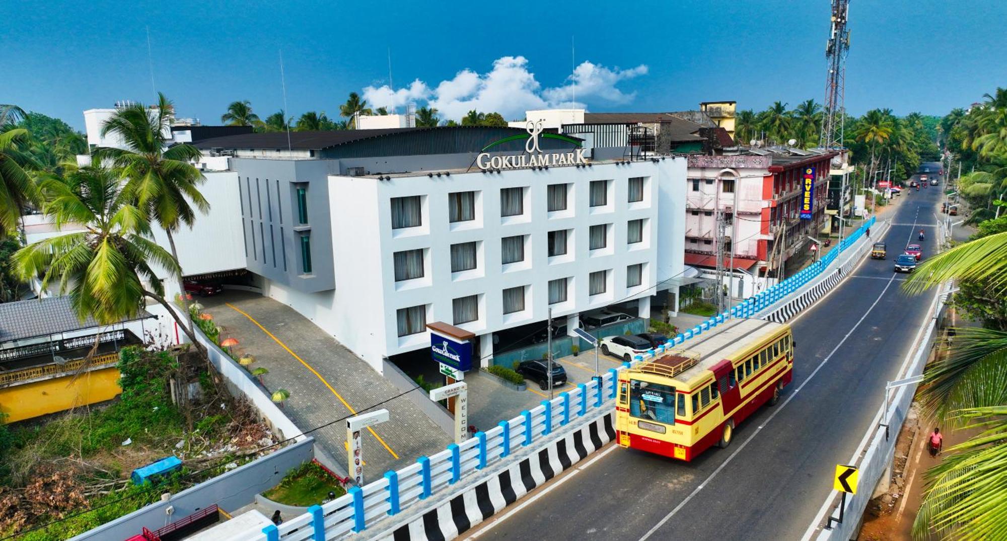 Gokulam Park Guruvayur Hotel ภายนอก รูปภาพ